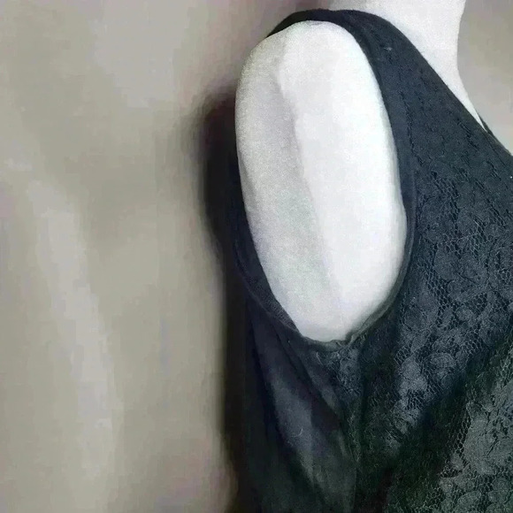 Talbots women's black lace sleeveless blouse size large - Picture 5 of 7
